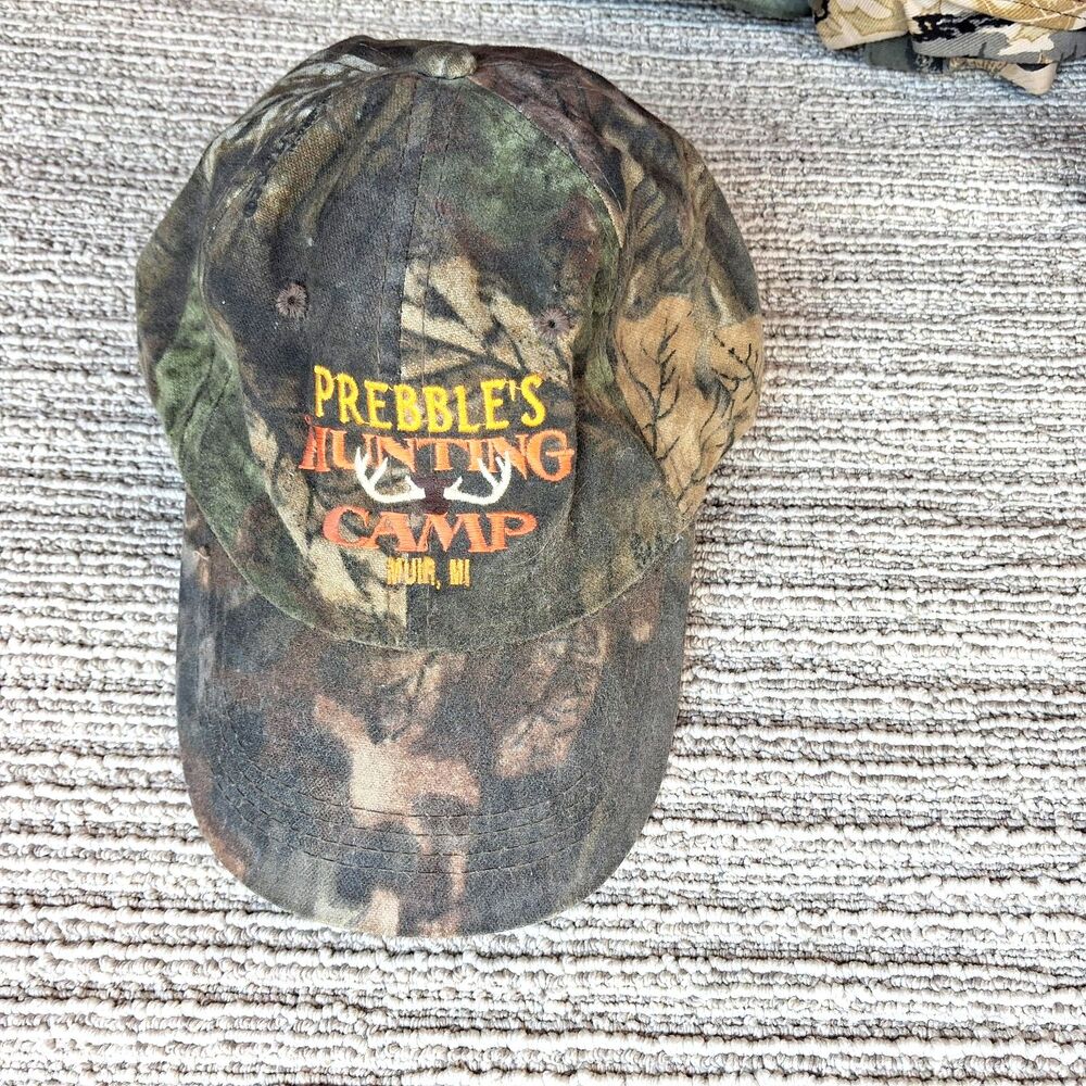 REALTREE XTRA CAMO HAT PREBBLES HUNTING CAMP MUIR MI DEER BUCK SNAPBACK TRUCKER